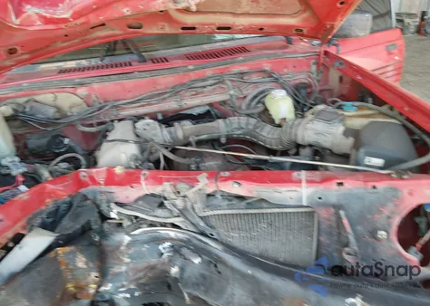 1990 Mazda B2600 Short Body из США, поврежденный, VIN JM2UF4142L0881745